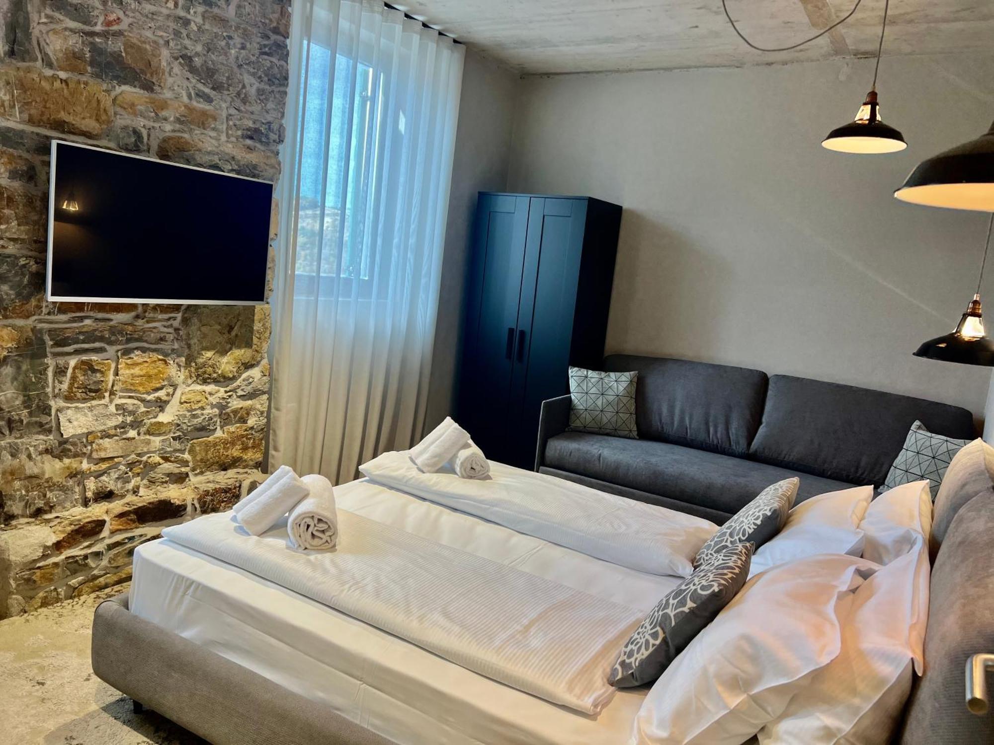 Vila Robida Rooms & Spa Crni Kal Экстерьер фото